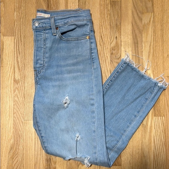 Levi's Denim - Levi's Wedgie Straight Raw Hem Distressed Light Wash High Rise Women's Jeans